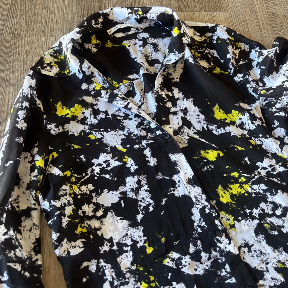 Alice + Olivia Button-down Print Divine Opal Silk Shirt - Picture 7 of 11